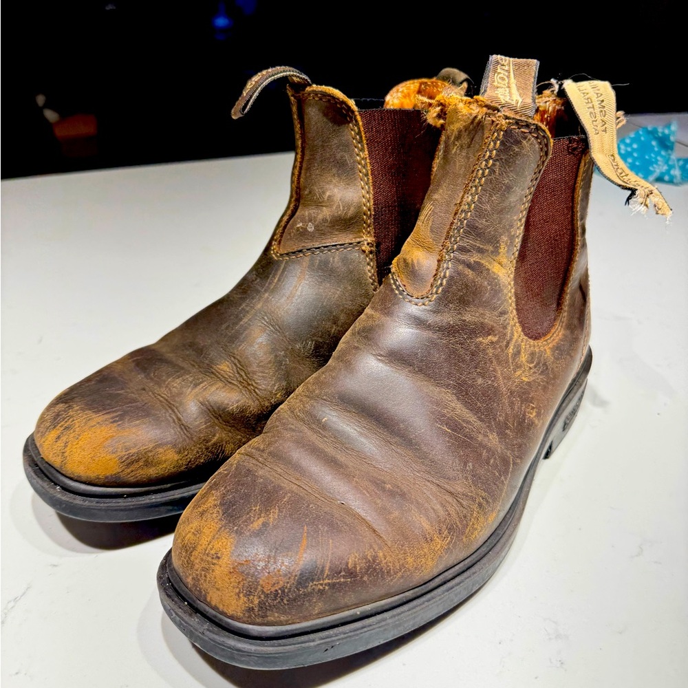 Blundstones W8 brown